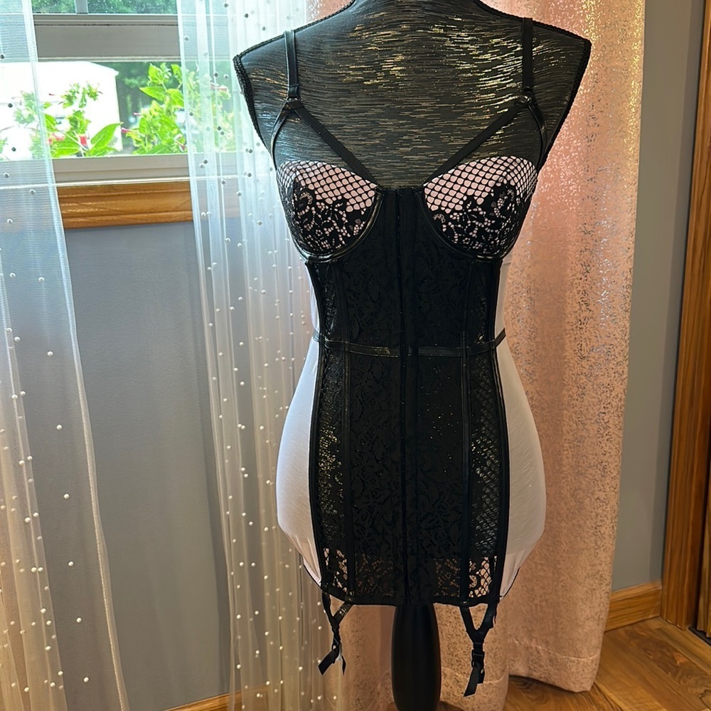 Faux leather and lace trimmed corset